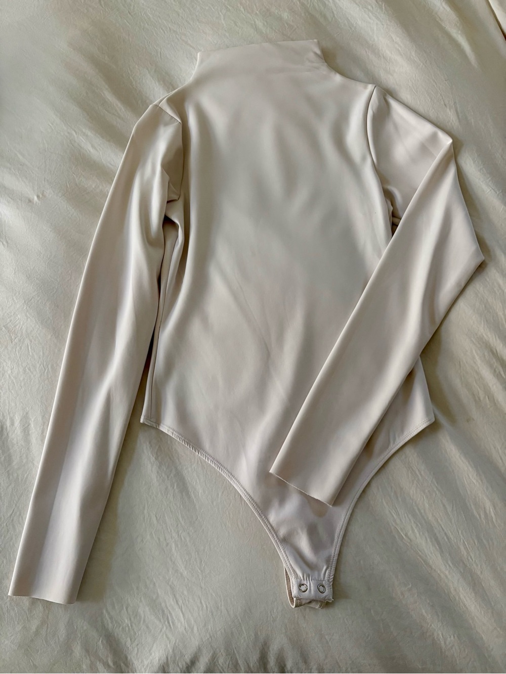 Good American Cream High Neck Long Sleeve Bodysuit